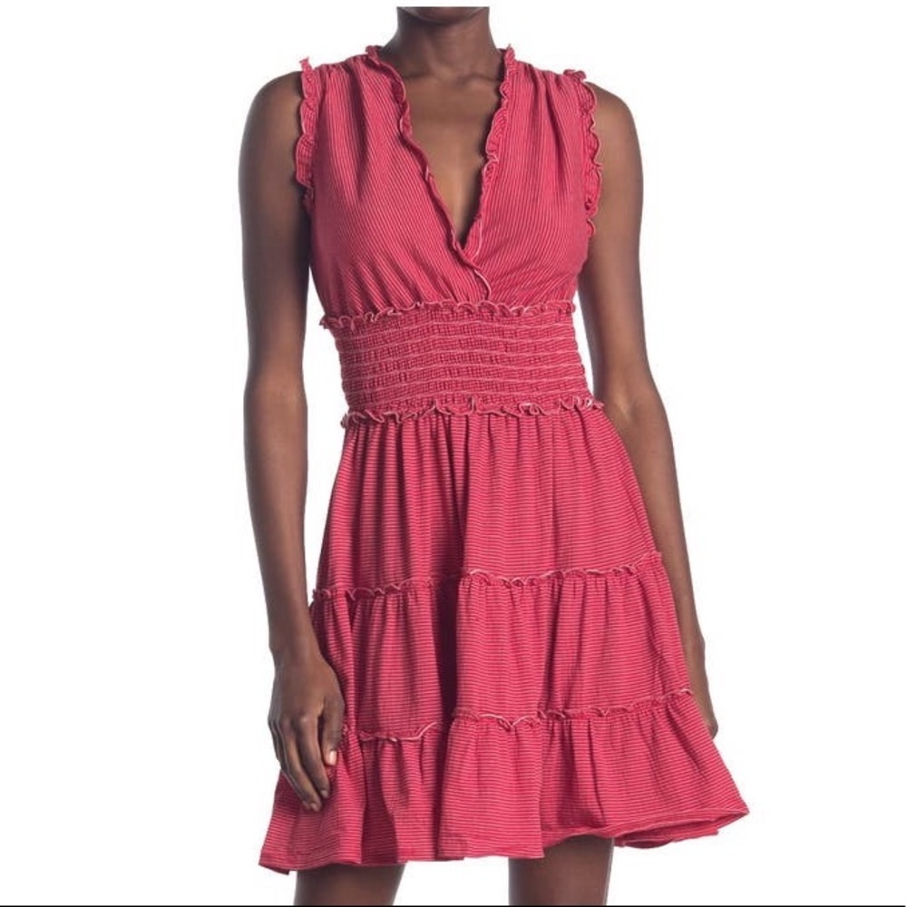 Fun & Flirty Red Max Studio Sleeveless Short Smocked Dress Small